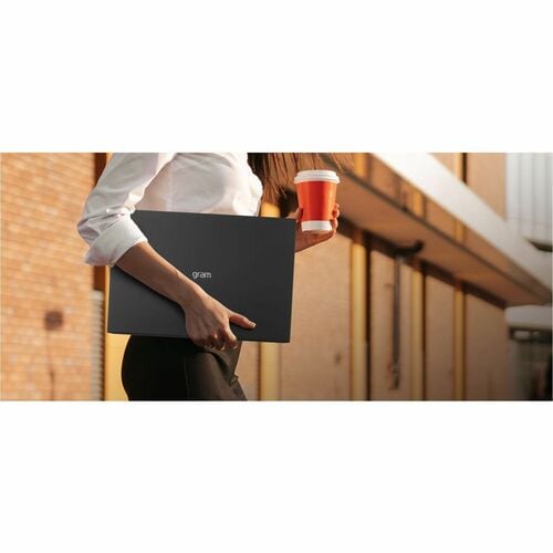 Ordinateur portable LG GRAM 17 pouces ultra léger avec processeur i7 16 Go 512 Go