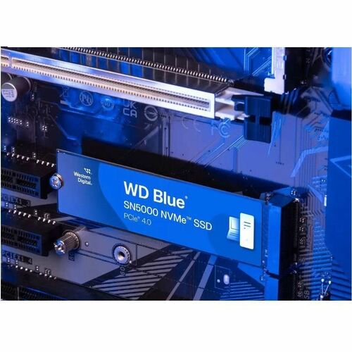 Unidad de estado sólido WD Blue de 1 TB con tecnología NVME SN5000.