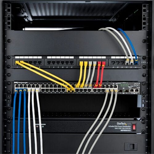 Câble Ethernet CAT6a gris StarTech.com de 3 m, RJ45 anti-accroc, 10G, PoE 100 W, S/FTP