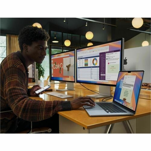 Ordinateur portable Apple MacBook Air MC7C4LL/A 15,3 pouces - Apple M4 - 16 Go - 512 Go