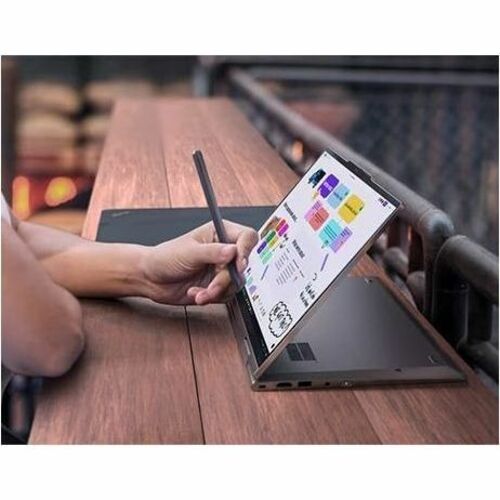 Lenovo Thinkpad X1 Gen 10 21Q00030CA 14" Touchscreen Convertible 2 in 1 Notebook (21Q00030CA)