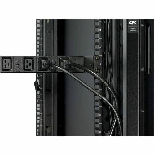 PDU básica para rack APC de Schneider Electric de 14,4 kW y 40 A, 6 conectores IEC 320