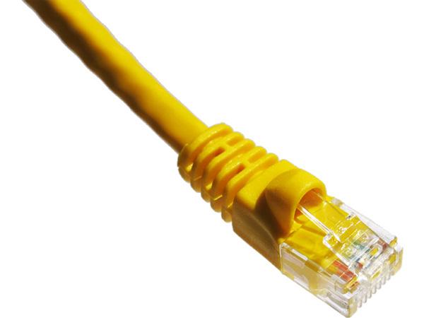 Cable de conexión Axiom Cat6A de 4,5 m y 650 MHz con funda moldeada (amarillo)