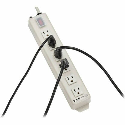 Regleta de enchufes Tripp Lite de 120 V, 5-15R, 6 tomas metálicas, cable de 4,5 m, 5-15P, NEMA
