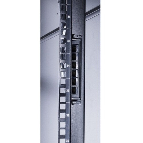 Câble de distribution de données UTP CMR APC Cat. 6 d'APC by Schneider Electric -