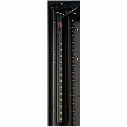 Unité de distribution d'alimentation (PDU) APC Basic Rack 1,8 kVA de Schneider Electric - 14 x NEMA 5-15R