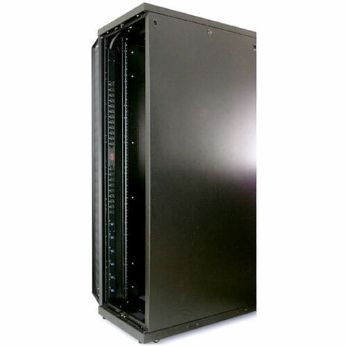 PDU básica para rack APC de Schneider Electric de 1,92 kVA - 24 unidades NEMA 5-20R