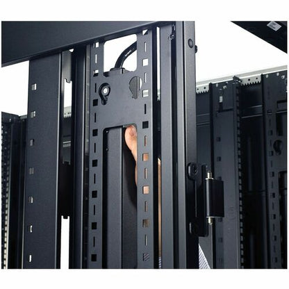 PDU básica para rack APC de Schneider Electric de 1,92 kVA - 24 unidades NEMA 5-20R