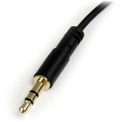 Cable de audio estéreo delgado de 3,5 mm a ángulo recto de StarTech.com de 1,8 m