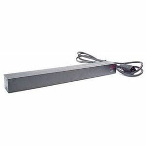 Unité de distribution d'alimentation (PDU) APC Basic Rack 3,68 kVA - 12 x IEC 320-C1