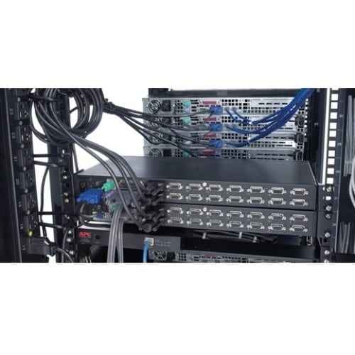 Câble KVM APC de Schneider Electric