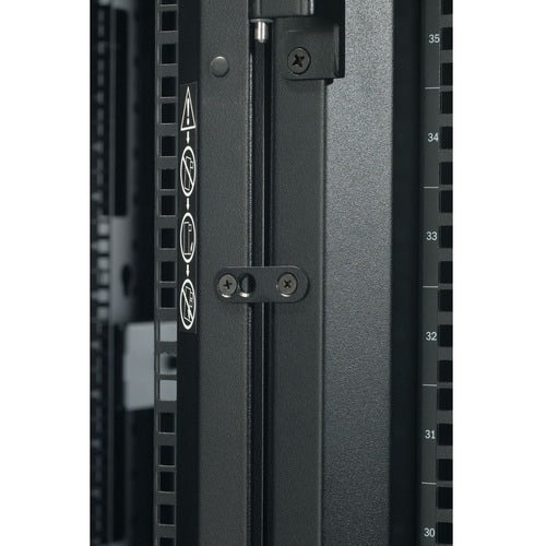 APC by Schneider Electric NetShelter SX 48U 600 mm de ancho x 1200 mm de profundidad E