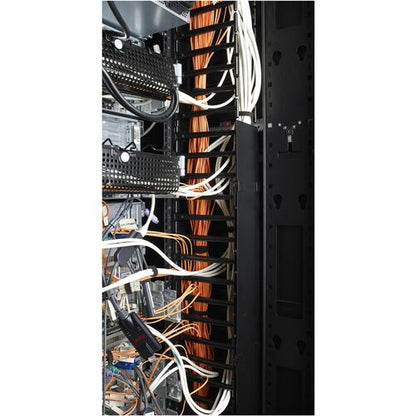 Couvercles à charnières APC by Schneider Electric pour NetShelter SX 750 mm de large 4