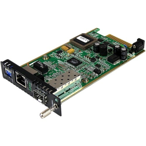 Módulo de tarjeta conversora de medios de fibra Gigabit Ethernet de StarTech.com con ranura SFP abierta