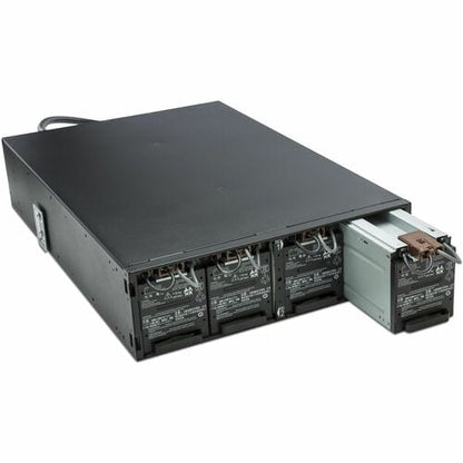 APC by Schneider Electric Smart-UPS SRT 192 V 5 kVA et 6 kVA Battery Pack