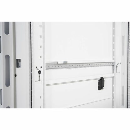 APC by Schneider Electric NetShelter SX 42U 600 mm de ancho x 1200 mm de profundidad E