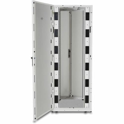APC by Schneider Electric NetShelter SX 42U 750 mm de large x 1 070 mm de profondeur E