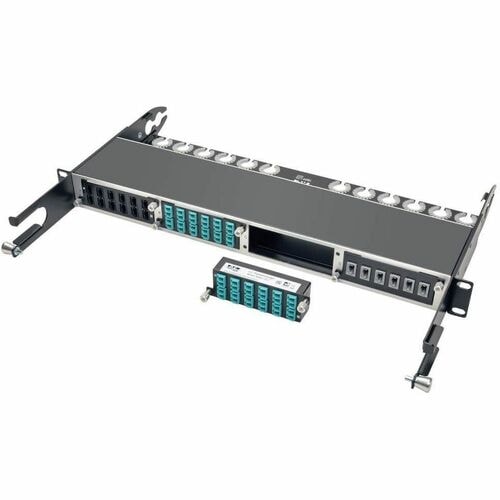 Casete de paso de alta densidad de 10 GbE de Tripp Lite, conexión dúplex de 12 LC - 24 x LC dúplex