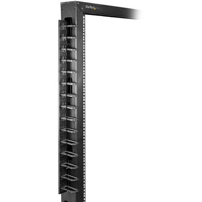 Organizador de cables vertical StarTech.com con ganchos de anilla en D - Gestión de cables vertical