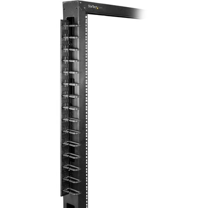 Organizador de cables vertical StarTech.com con ganchos de anilla en D - Gestión de cables vertical