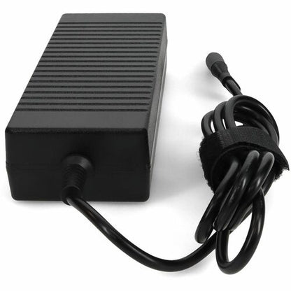 Adaptateur secteur AddOn - 135 W - Sortie 19 V CC