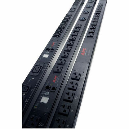 Unité de distribution d'alimentation en rack APC by Schneider Electric, commutée, zéro unité, 12,5 kW, 208 V, (21) C13&amp;