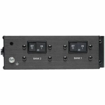 Tripp Lite by Eaton PDUMNV30HV2LX 42 prises PDU - Surveillée - NEMA L6-
