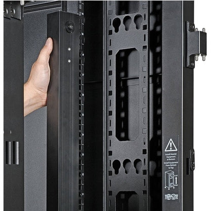 Unité de distribution d'alimentation Tripp Lite by Eaton PDUMNV15LX 16 prises - Surveillée - NEMA 5-15P