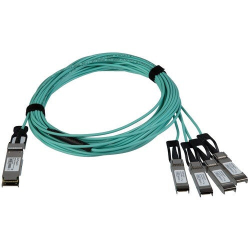 Cable de conexión AOC StarTech.com para Cisco QSFP-4X10G-AOC5M - 5 m 40 G 1x QSFP+ a