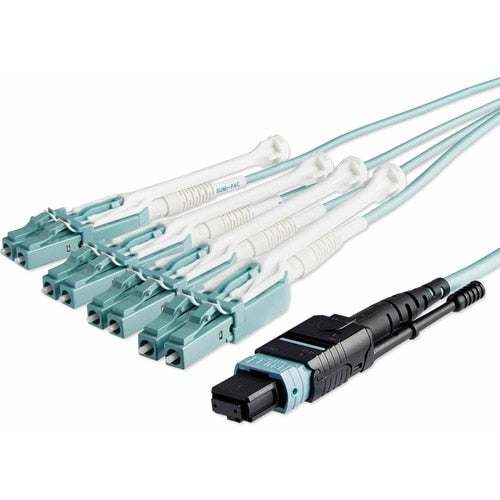 Cable de fibra óptica multimodo OM3 dúplex de StarTech.com de 10 m (30 pies) MTP(F)/PC a 4 LC/PC