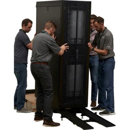 Rampe APC by Schneider Electric pour le retrait du rack NetShelter SX3K de S