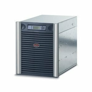 Armoire de réseau d'alimentation APC de Schneider Electric
