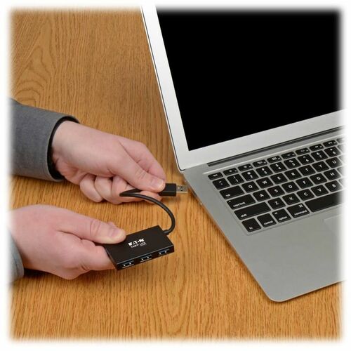 Hub USB 3.0 ultra-rapide Tripp Lite par Eaton, 5 Gbit/s - 4 ports USB