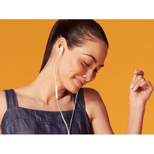 Belkin SoundForm Wired Earbuds with USB