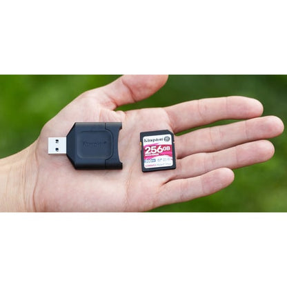 MOBILELITE PLUS USB 3.1 SDHC/SDXC UHS-II CARD READER