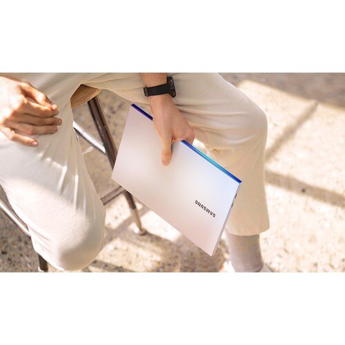 Ordinateur portable B2B Galaxy Book Ion i5-10210U G, 8 Go, SSD 256 Go, 13,3 pouces, largeur 10,5 cm, multi-écrans
