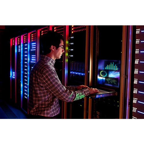 Écran LCD large 18,5 pouces, 8 points KVM TAA