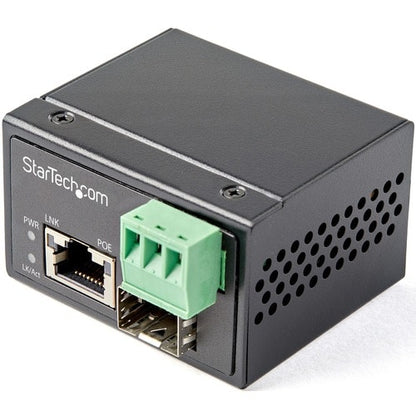 StarTech.com PoE+ Industrial Fiber to Ethernet Media Converter 30W - SFP to RJ45