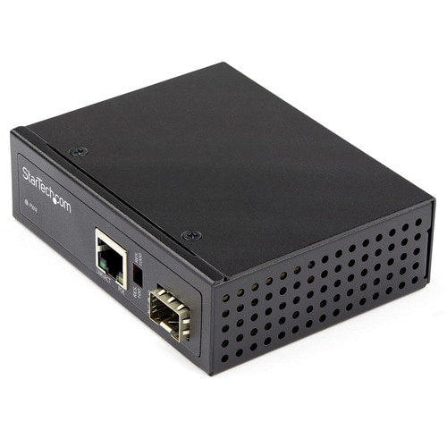 StarTech.com PoE+ Industrial Fiber to Ethernet Media Converter 60W - SFP to RJ45