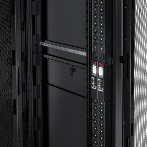 APC by Schneider Electric Rack PDU 9000 commuté, ZeroU, 16 A, 230 V, (2