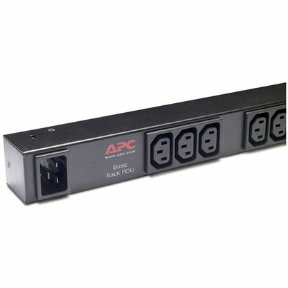 Unité de distribution d'alimentation (PDU) APC Basic Rack 3,68 kVA de Schneider Electric - 15 unités IEC 320-C1