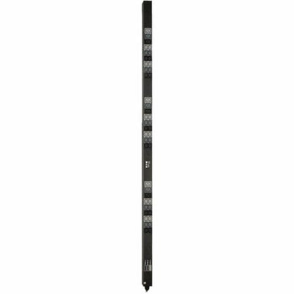 PDU triphasé 208-240 V 0 URM 8,6 kW 36 C13 9 C19 16/20 A 70 po
