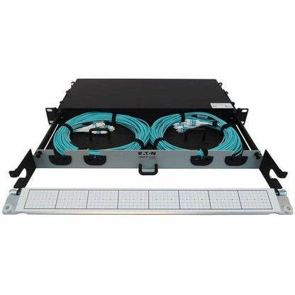 Panneau de fibres préchargé Tripp Lite by Eaton N48M-2M8L4-20 - 4 x Duplex - 1U de hauteur - Aqua, Noir