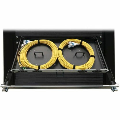 Panel de fibra precargado Tripp Lite by Eaton N48S-2M8L4-20 - 4 x dúplex - 1U de alto -