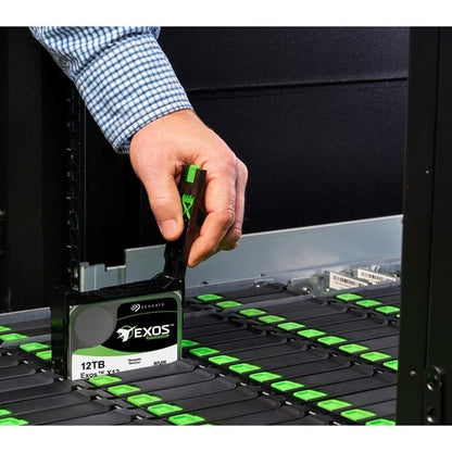 CORVAULT 4U106 AVEC 106X DISQUES DE 18 To 12G SAS AUTO-RÉPARATEURS GÉRÉS