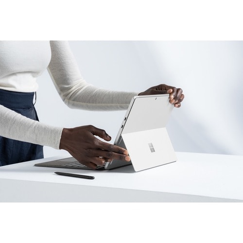 Microsoft Surface Pro 8 Tablet - 13\" - 8 GB - 256 GB SSD