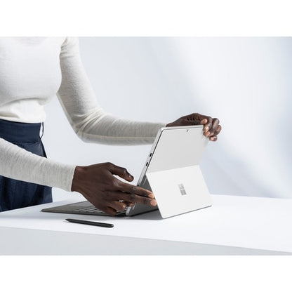 DÉMO SURFACE PRO8 I5/8/256LTE CM W10