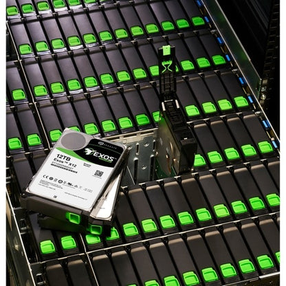 Disque dur géré Seagate CORVAULT 4U106 RAID 12G SAS à auto-réparation