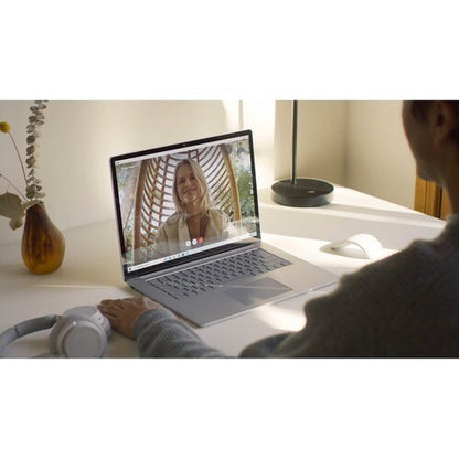 Ordinateur portable Microsoft Surface Laptop 4 13,5 pouces (342,90 mm) à écran tactile - Intel Core i5 - 8 Go