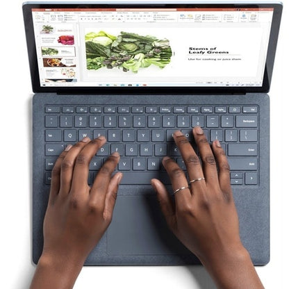 Ordinateur portable Microsoft Surface Laptop 4 à écran tactile de 13,5 pouces (342,90 mm)